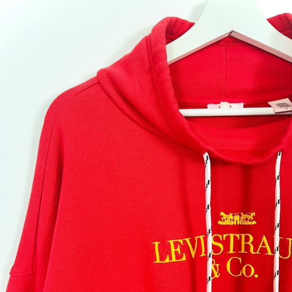 Levi’s Red Funnel Neck Oversized Sweatshirt - Picture 4 of 4